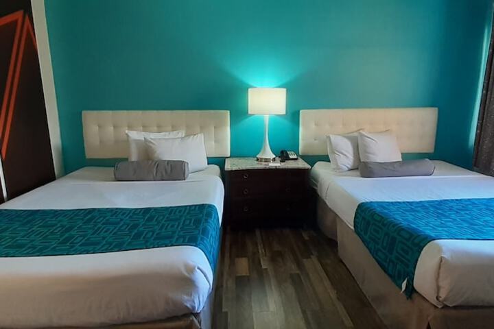 Howard Johnson by Wyndham Reno Downtown
