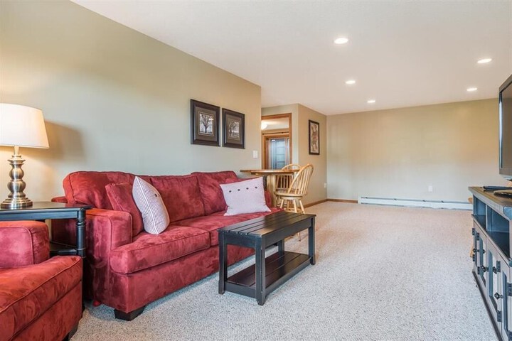 V3 Gorgeous Ski-in Mountain View Townhouse With Amazing Views in Bretton Woods
