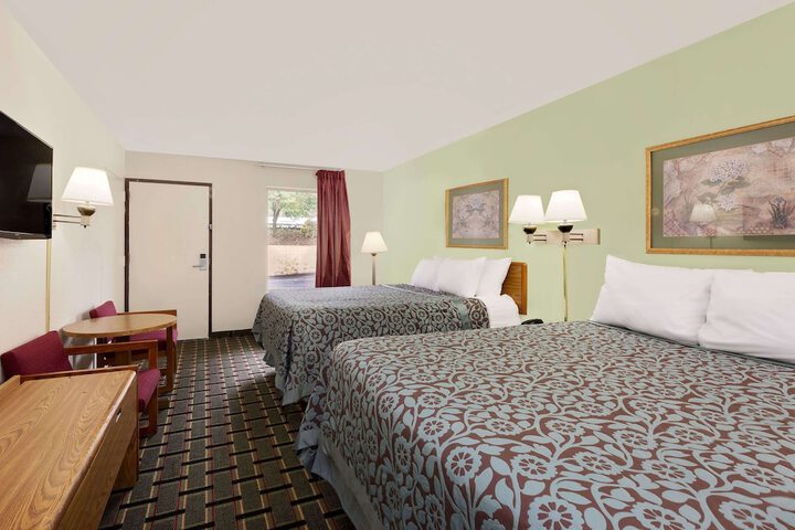 Room 20 of 26