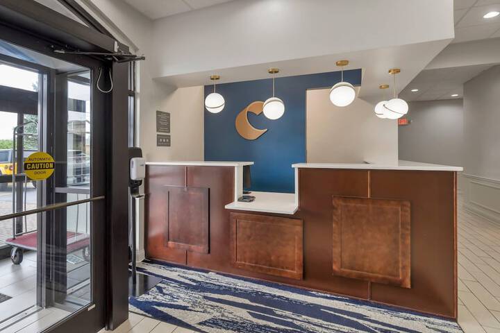 Comfort Inn & Suites Mundelein-Vernon Hills