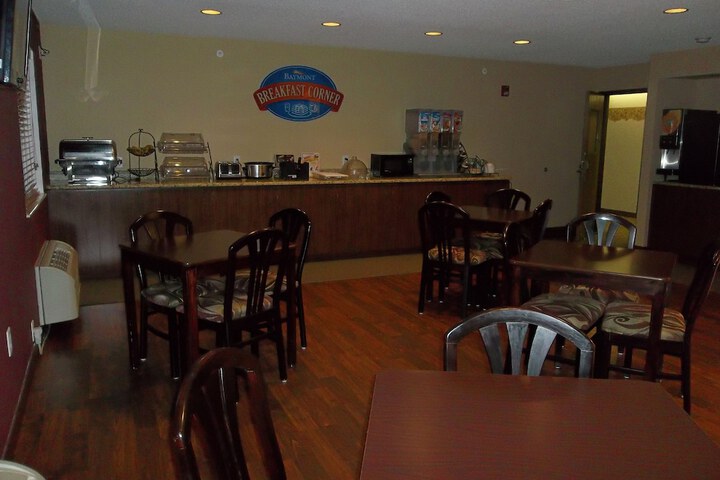 Breakfast/Coffee Service 19 of 20