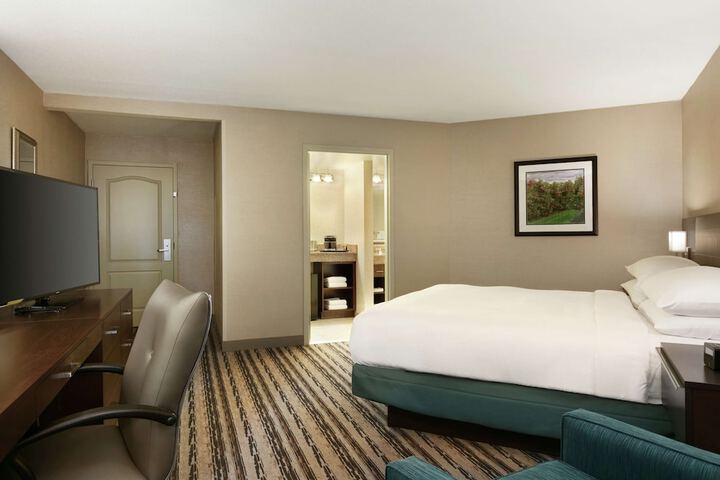 Room 30 of 62
