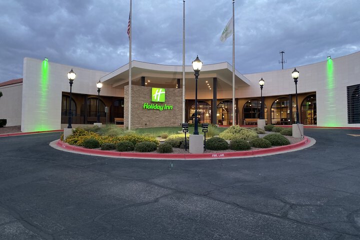 Hotel 2 of 61