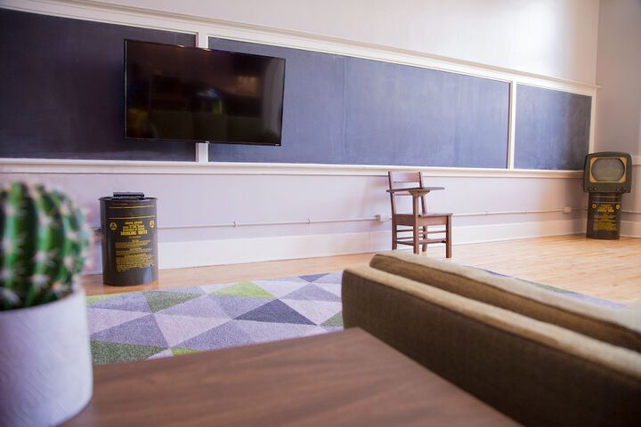Room 89 of 185