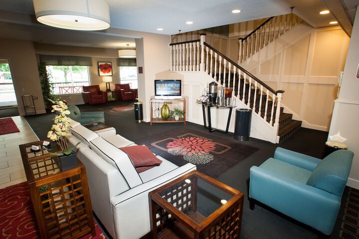 Northfield Inn Suites & Conference Center