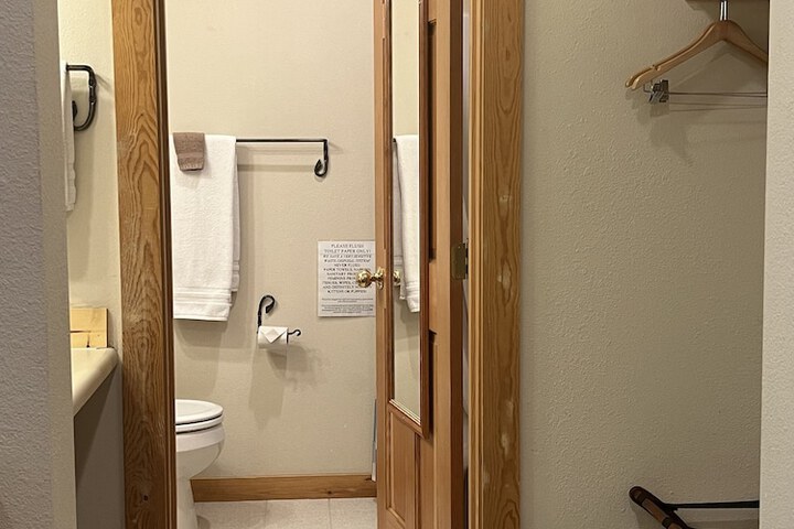 Room 57 of 210