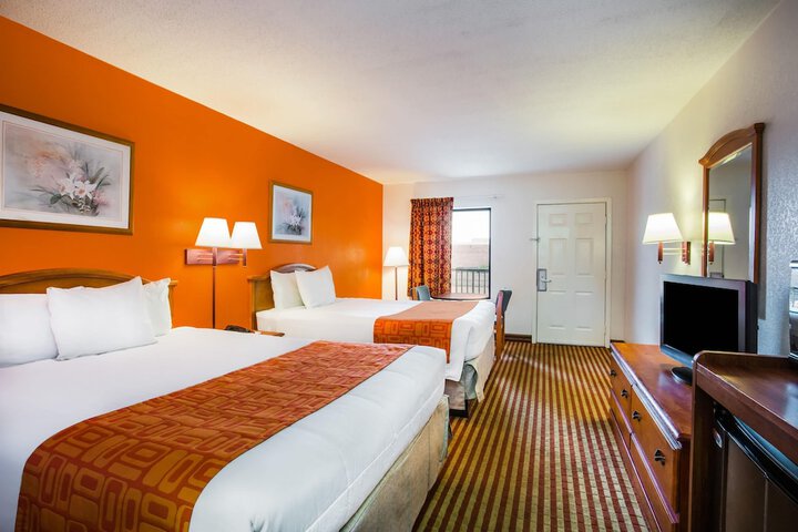 Howard Johnson by Wyndham Panama City