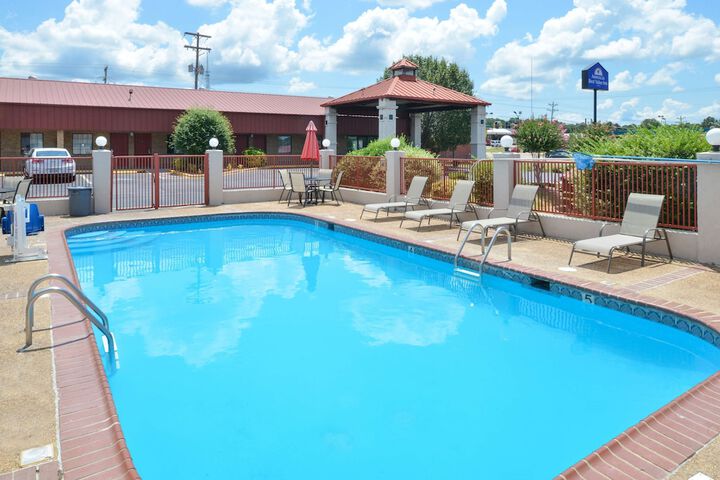 Pool 9 of 30