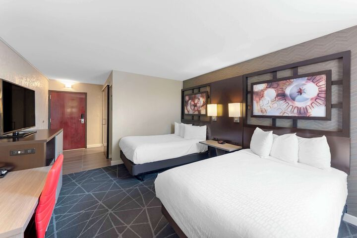 Room 19 of 34