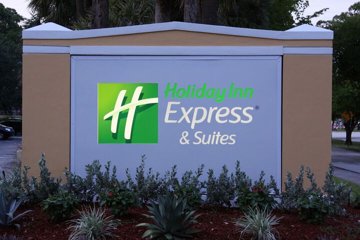 Hotel 2 of 53