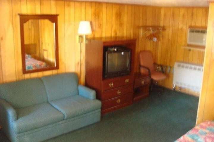 Room 19 of 24