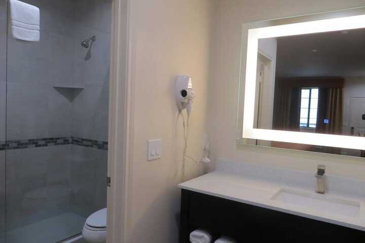 Room 5 of 14