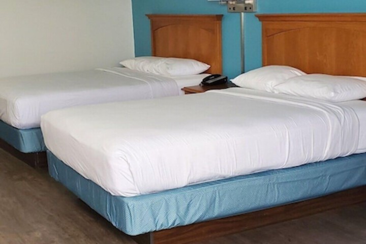 Motel 6 Baker City OR