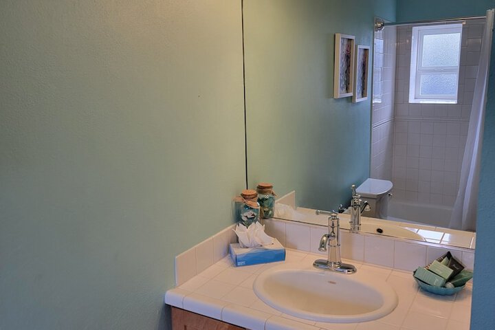 Room 136 of 231