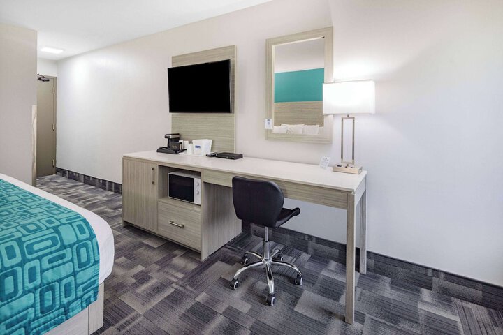 Room 60 of 95