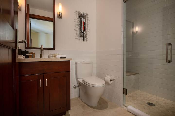 Room 125 of 158