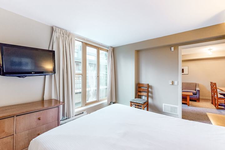 Whistler Peak Lodge