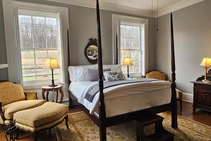 Peach Grove House
