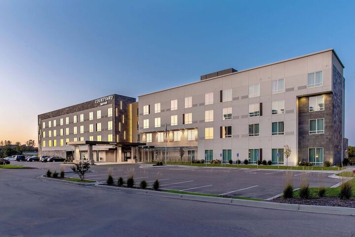 Courtyard by Marriott St. Paul Woodbury