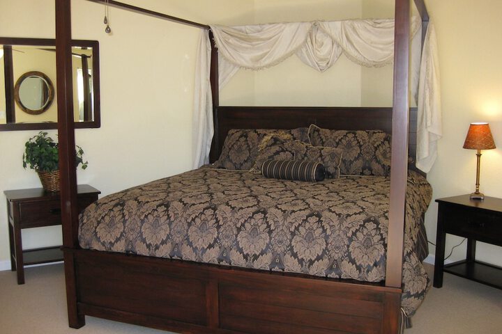Room 32 of 89