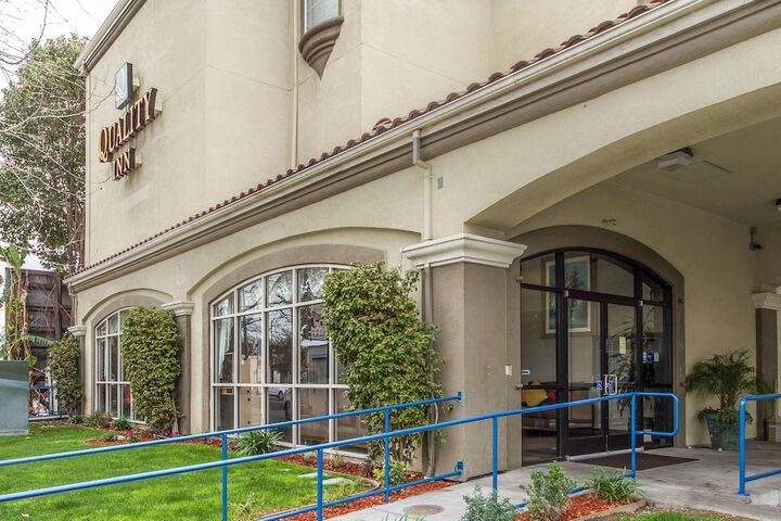 Hotel 2 of 36