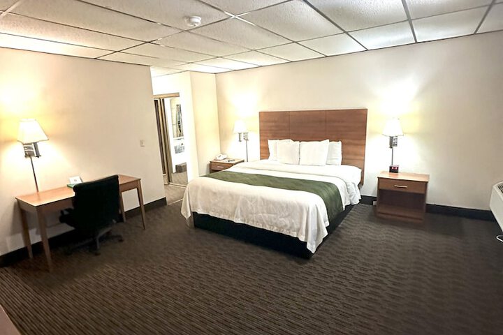 Room 35 of 163