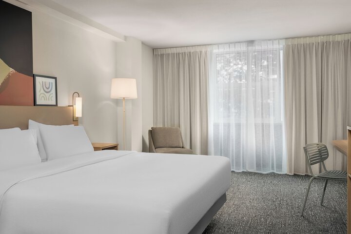 Spark by Hilton Seattle Airport