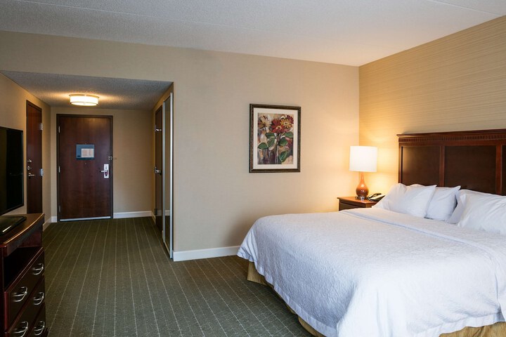 Hampton Inn & Suites Toledo-Perrysburg