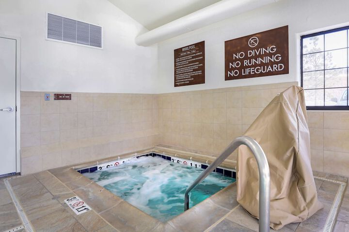 Pool 4 of 34