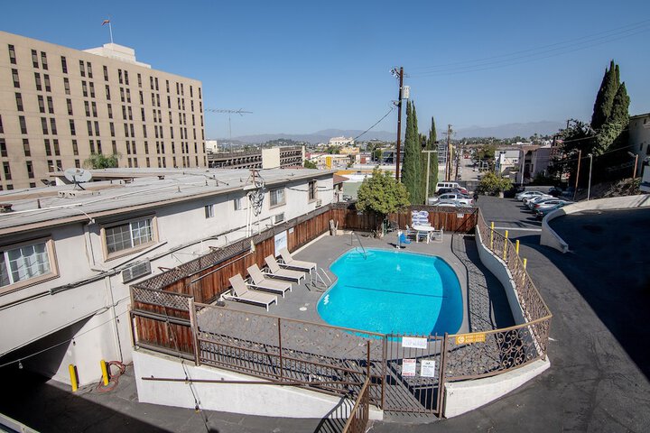 Pool 27 of 67