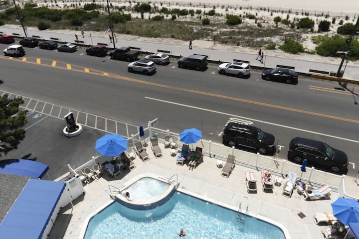 Pool 7 of 29