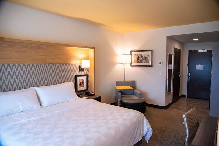 Room 32 of 78