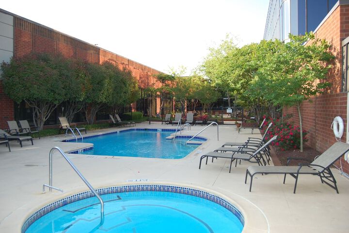 Hilton Greenville
