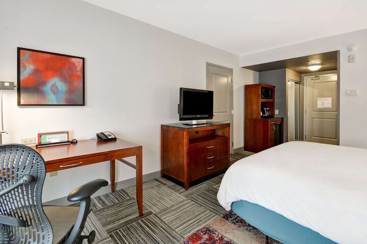Room 10 of 48
