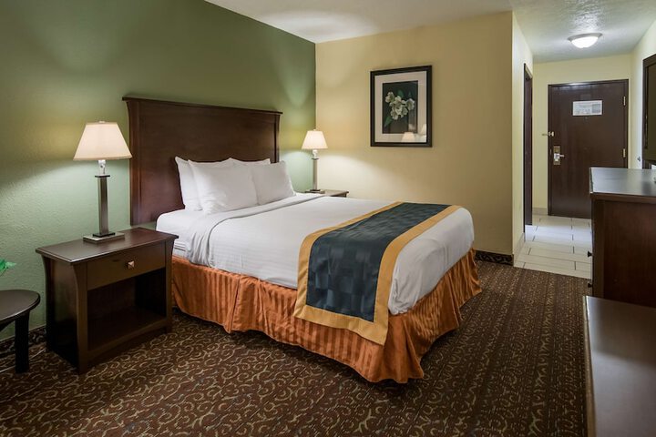 Best Western Mansfield / Bellville