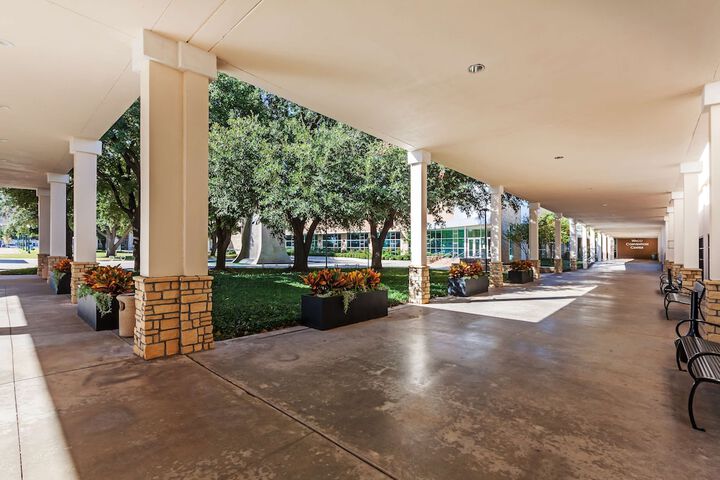 Hotel 4 of 77