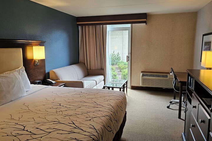 Room 10 of 60
