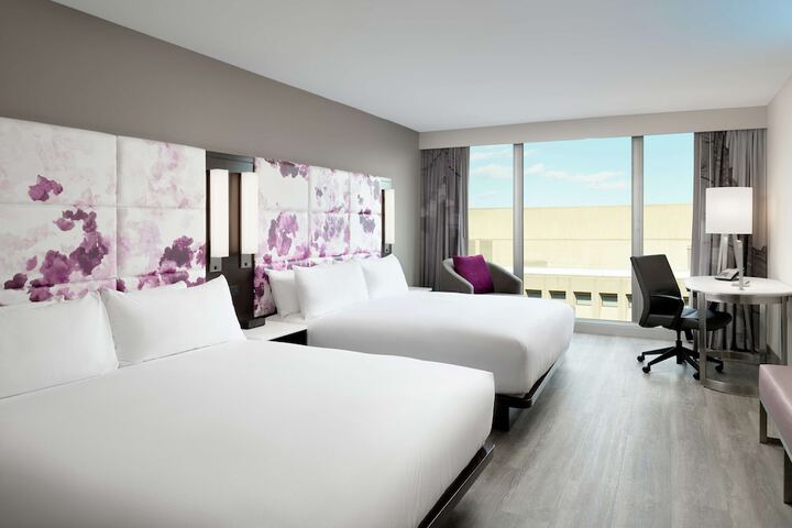 Room 44 of 103