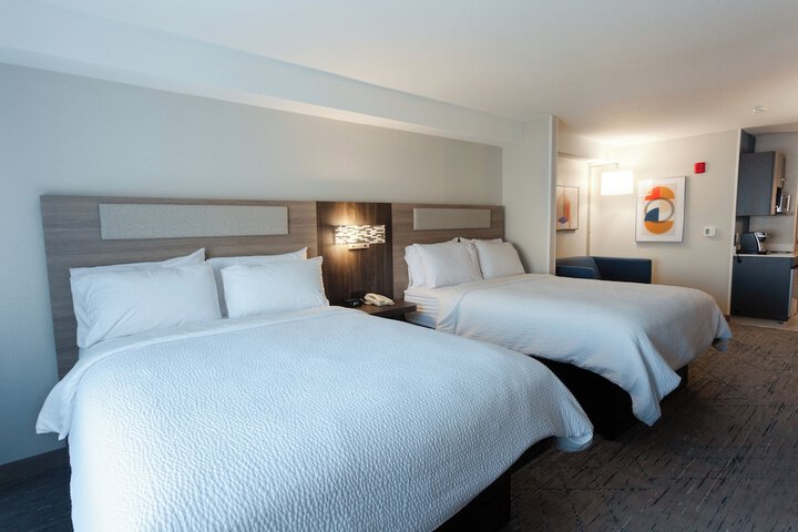 Holiday Inn Express & Suites Logan by IHG