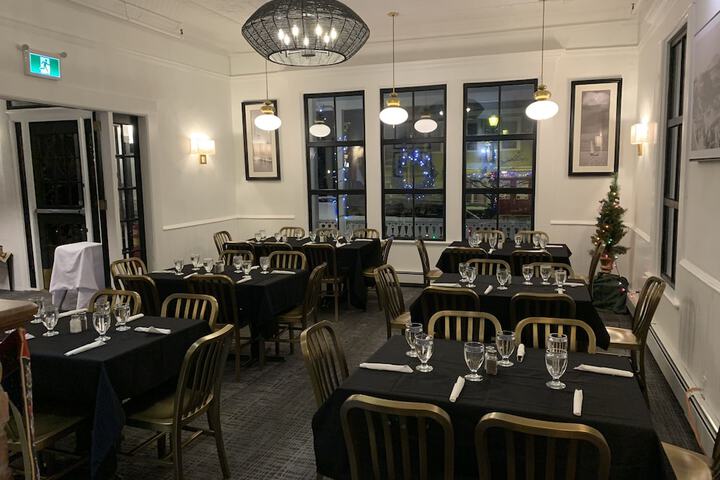 Dining 66 of 71