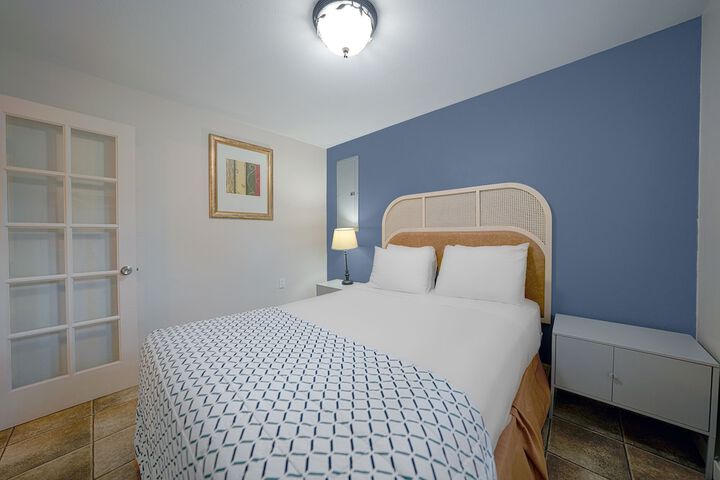 Room 12 of 60
