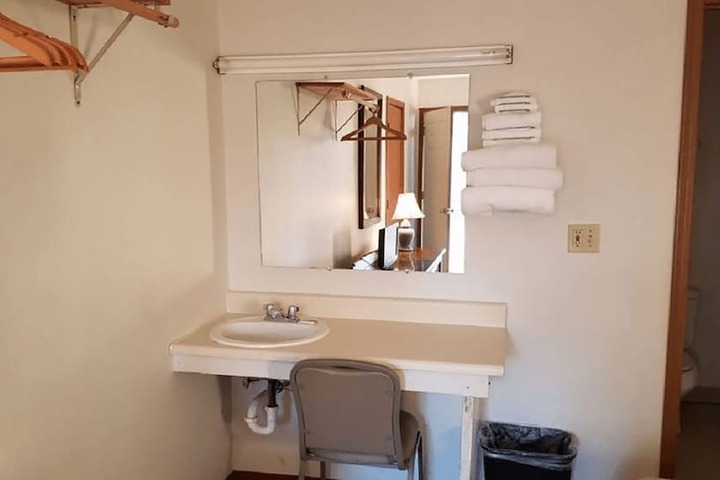 Room 15 of 54
