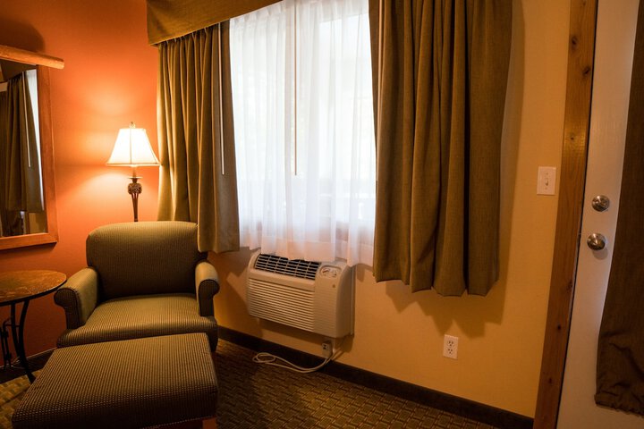 Room 57 of 191