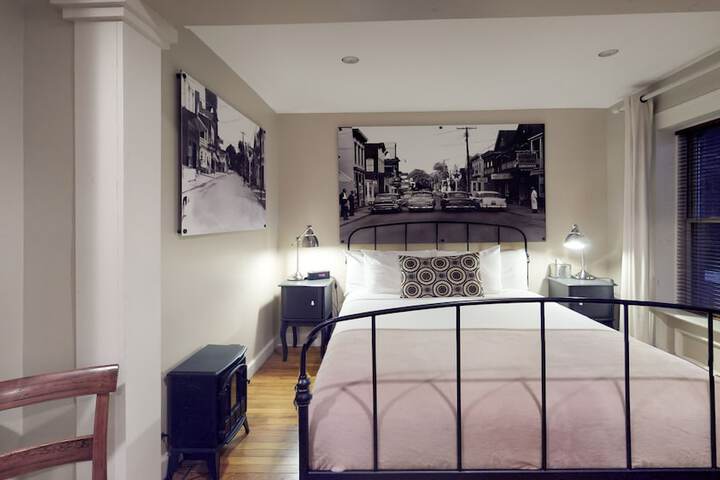 Room 6 of 26