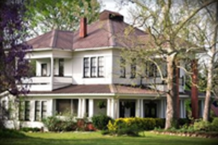 TEXAS FOREST COUNTRY RETREAT