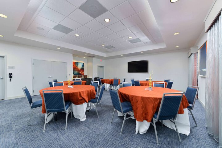 Hampton Inn & Suites Shelby