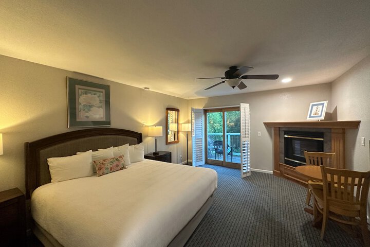 Room 15 of 34