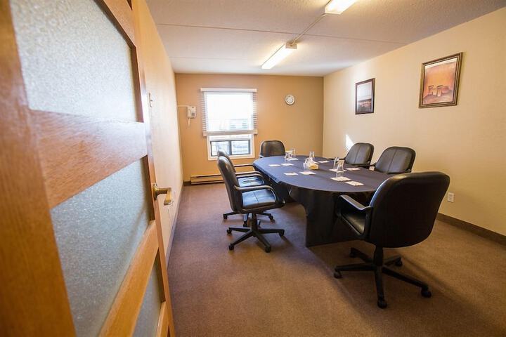 Business Center 39 of 39