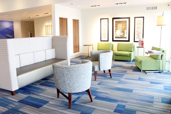 Holiday Inn Express & Suites Moses Lake by IHG