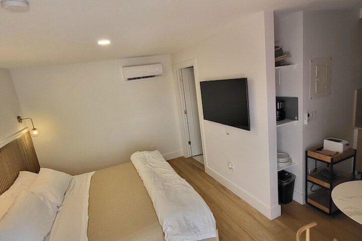 Room 25 of 35